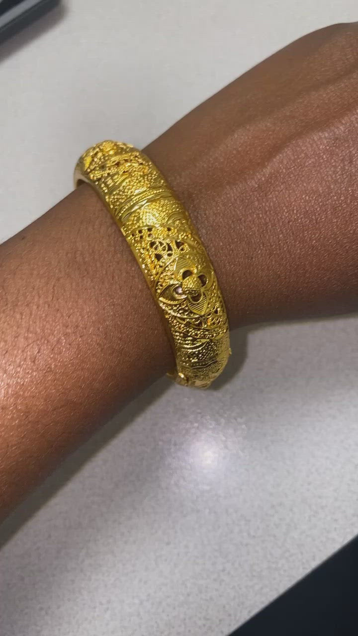 Nubian Gold Bangel