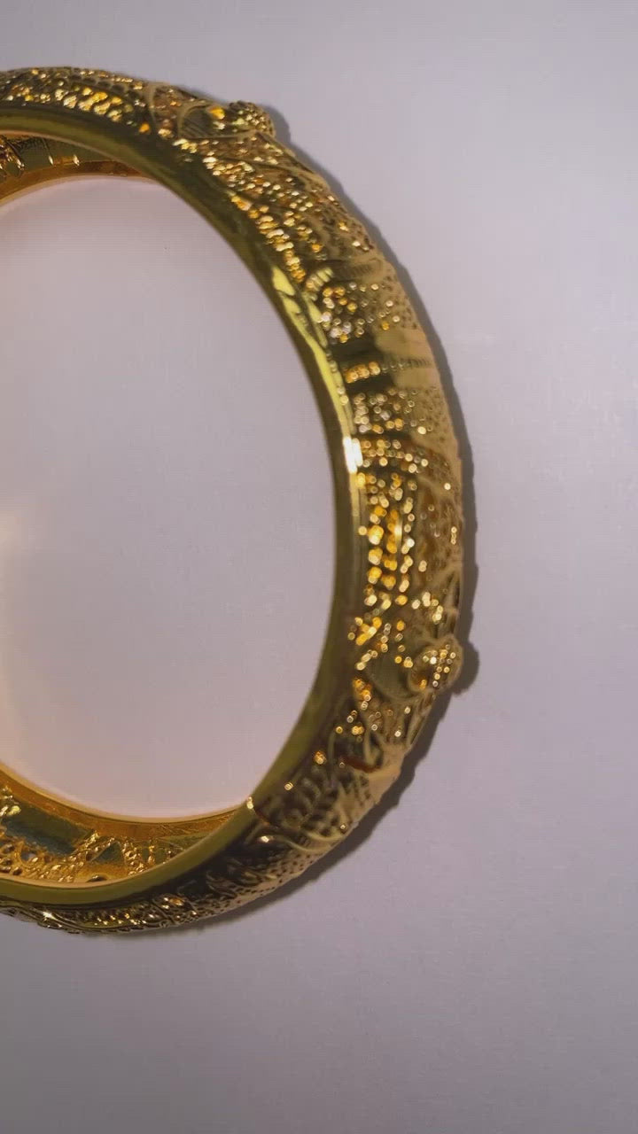 Nubian Gold Bangel